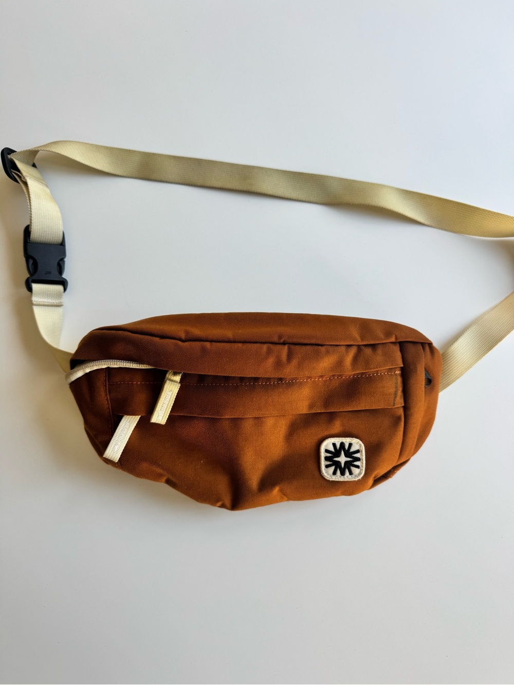 Walker Family Goods Louie Sling in Rust Fanny Pack - Picture 4 of 7